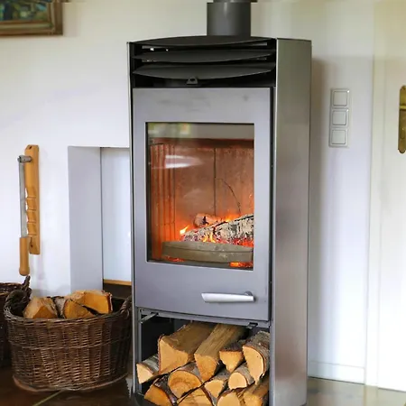 Lägenhet 5 Sterne Mit Garten Und Bergblick In Chiemsee-naehe Übersee