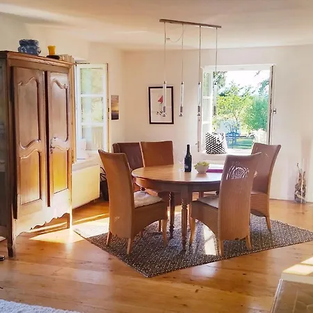 Lägenhet 5 Sterne Mit Garten Und Bergblick In Chiemsee-naehe *