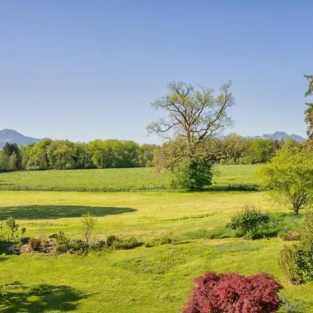 Traum Mit Garten Und Bergblick Nahe Chiemsee * Übersee