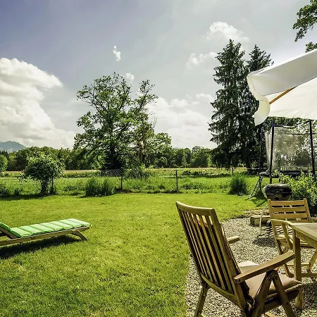 Lägenhet 5 Sterne Mit Garten Und Bergblick In Chiemsee-naehe Übersee