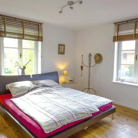 5 Sterne Mit Garten Und Bergblick In Chiemsee-naehe Apartmán *